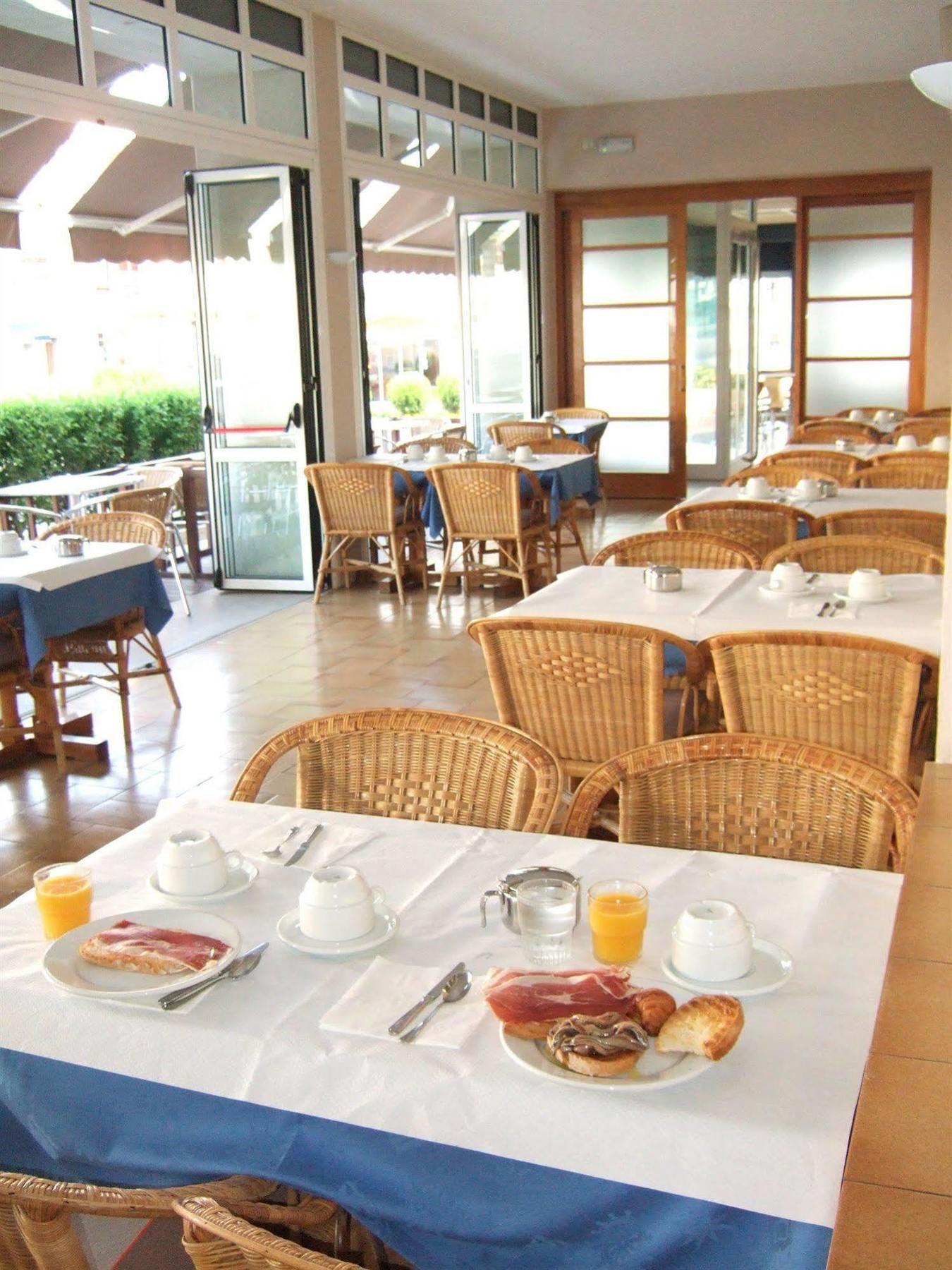 Hotel Can Catala เลสกาลา ภายนอก รูปภาพ